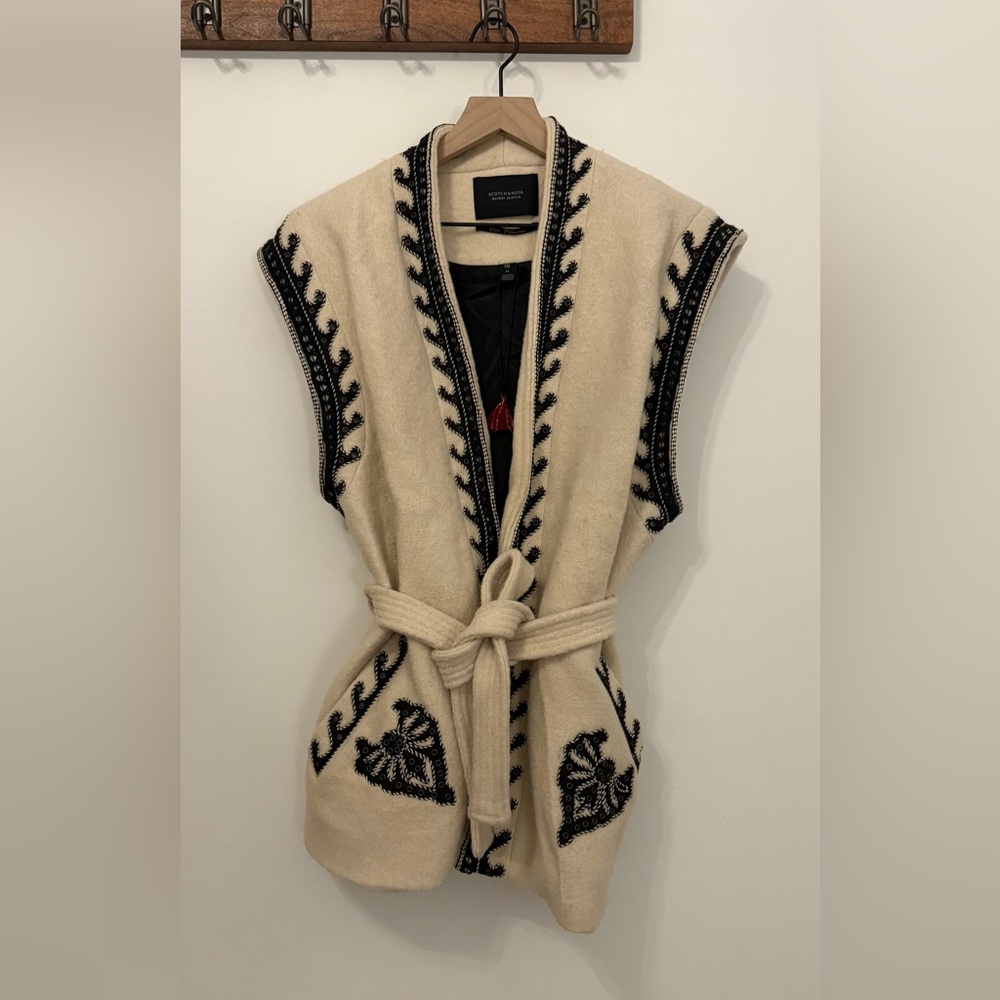 Scotch & Soda Cream and Black Knit Belted Vest
